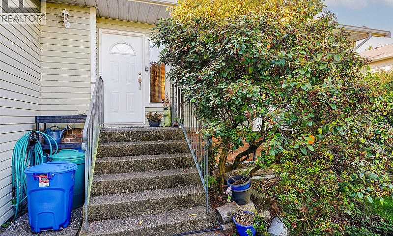 595 Delora Dr Colwoo...