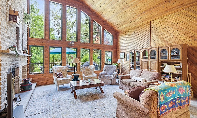 Private 2+ Acre Prop...