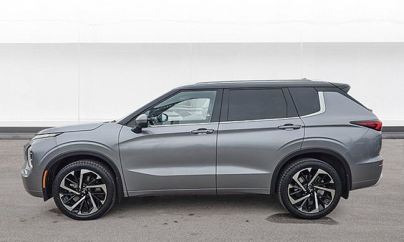 2024 Mitsubishi Outl...