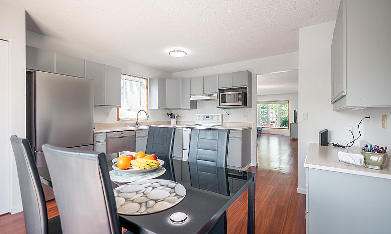 [House For Sale] 6 J...