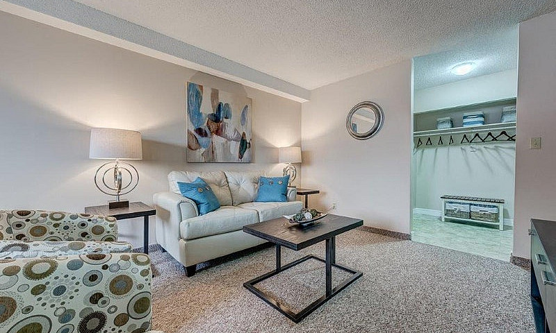 Apartment For Rent: ...