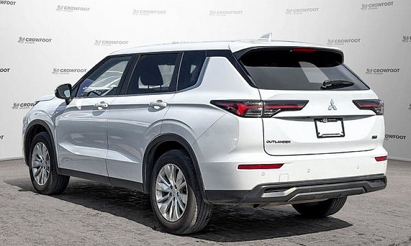 2025 Mitsubishi Outl...