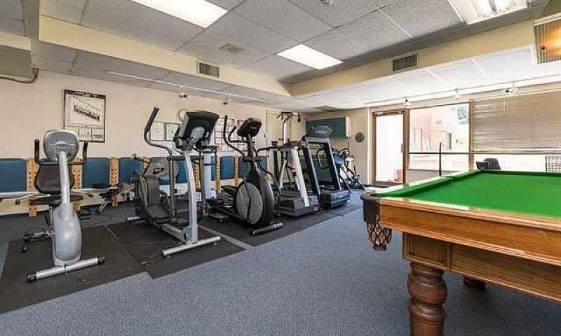 505 15111 Russell Av...