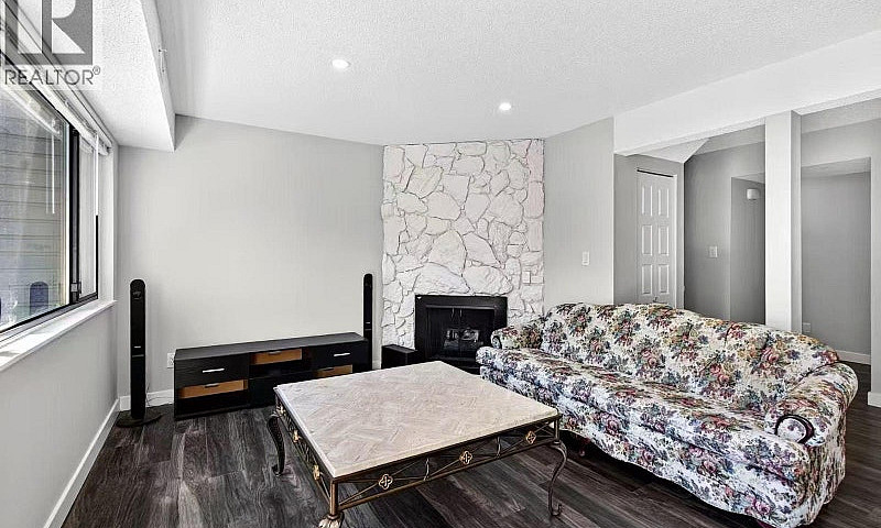 7330 Coronado Drive ...