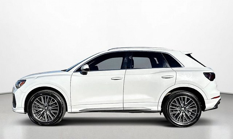 2019 Audi Q3 Progres...