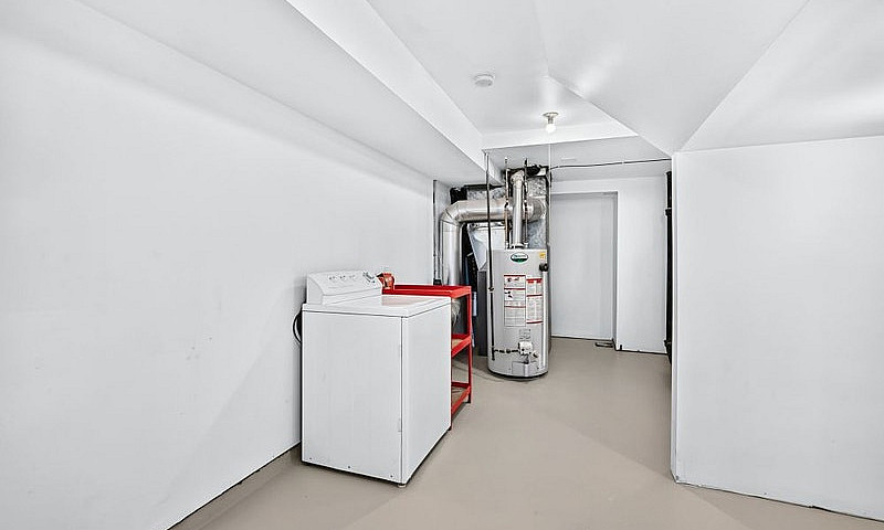 West Park Lower Unit...