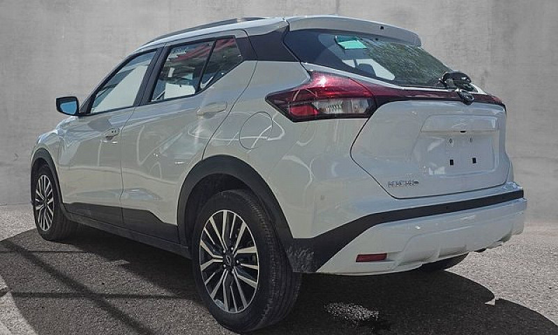 2025 Nissan Kicks Pl...
