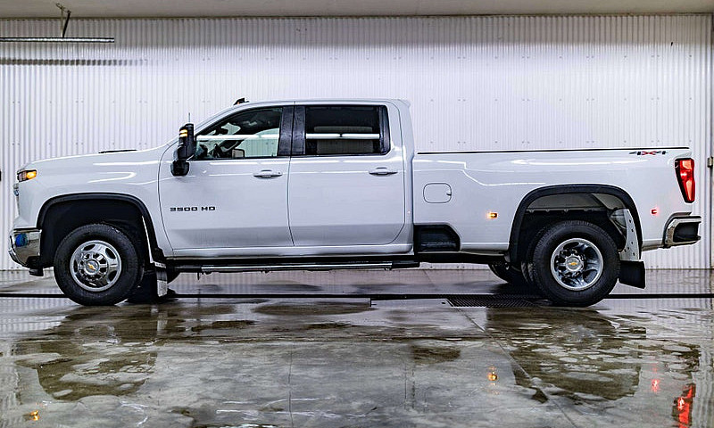 2024 Chevrolet Silve...