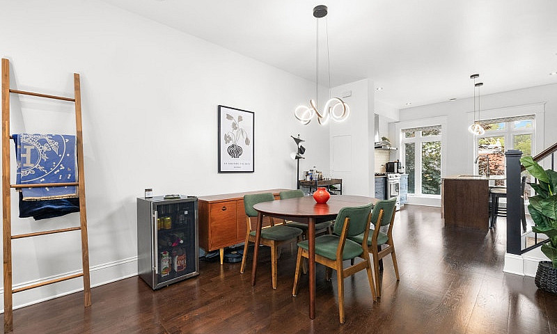 Beautiful 2 Bed + 2 ...