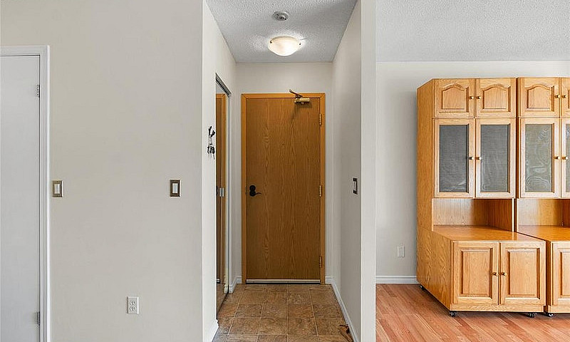301 7 Burland Avenue...