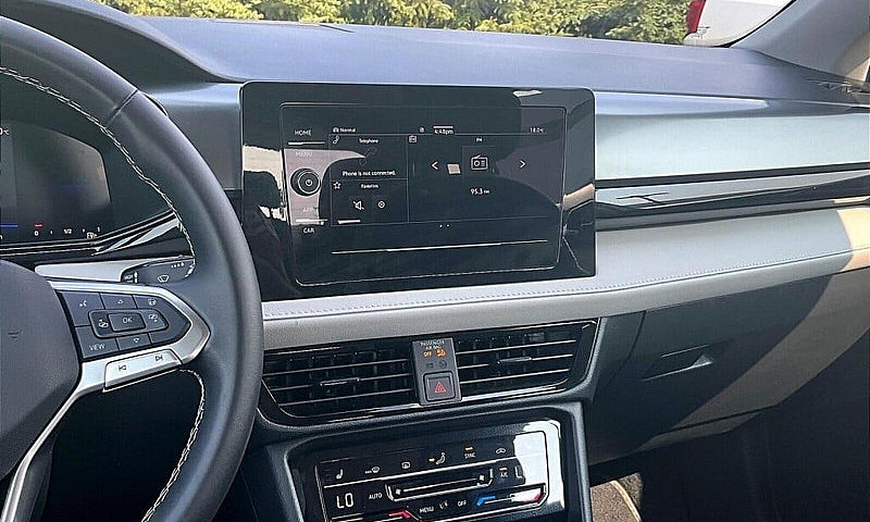 2025 Volkswagen Taos...