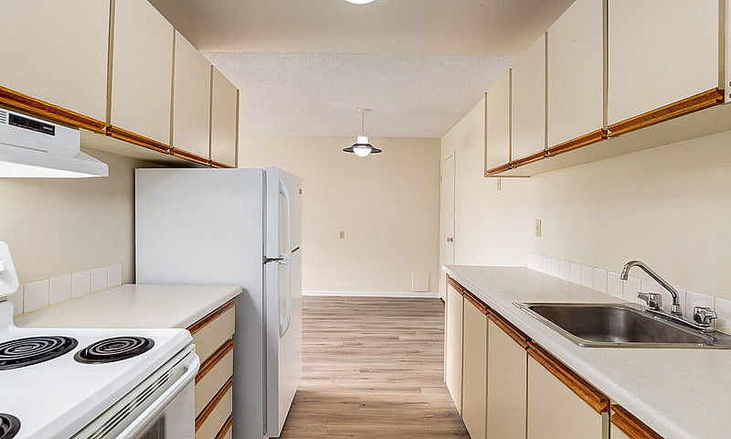 Apartments With In S...