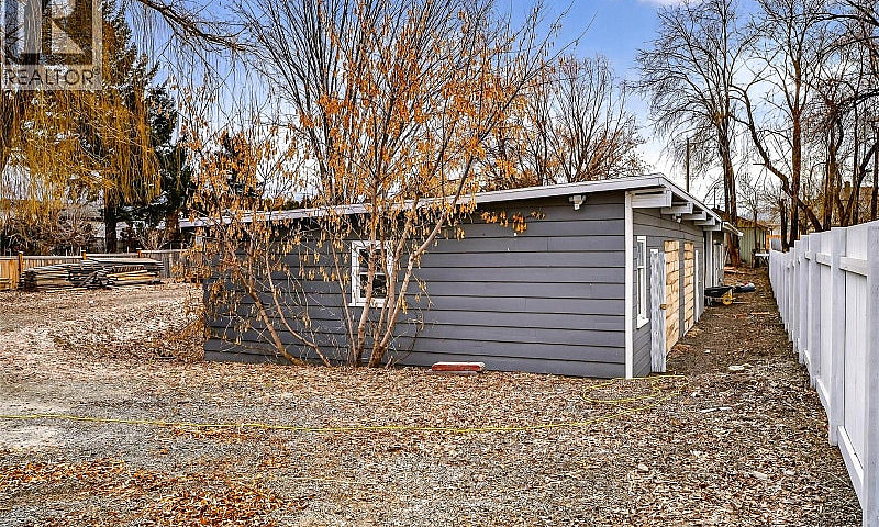 2135 Merritt Avenue ...