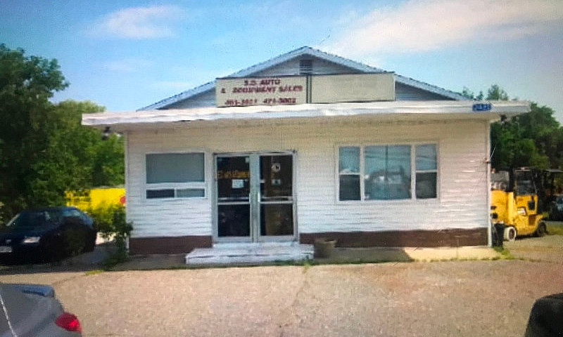 Commercial Building ...