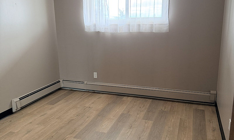 One & Two Bedroom Un...