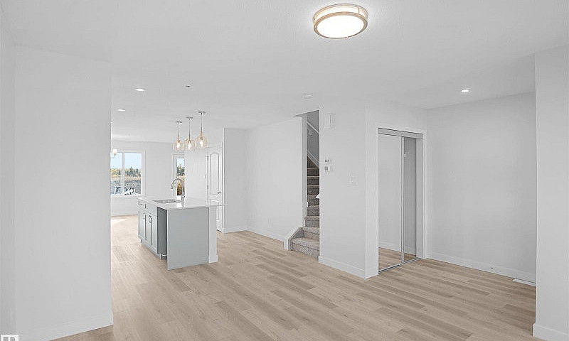 21215 25 Av Nw Edmon...