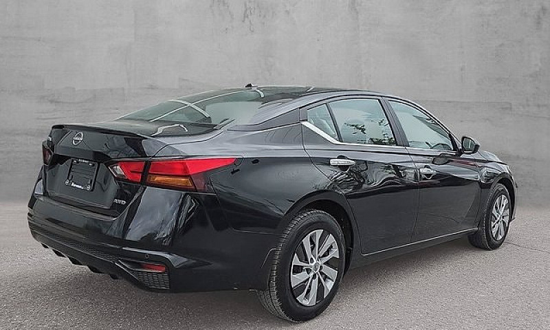 2025 Nissan Altima S...
