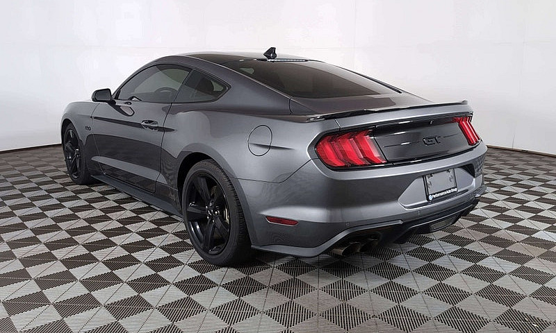 2021 Ford Mustang Gt...