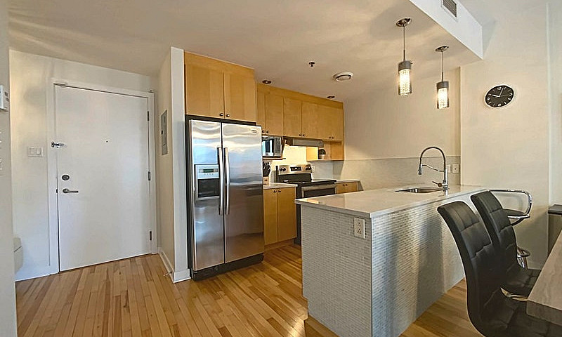 $429,900 - Condomini...