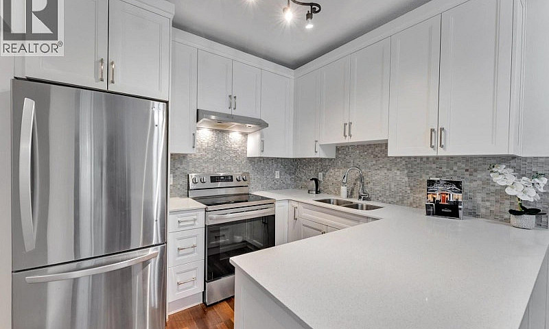 101 450 Bromley Stre...