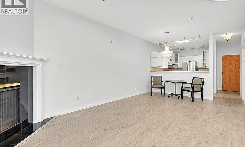 315 8651 Ackroyd Roa...