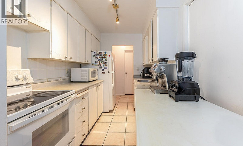 312 235 Keith Road W...