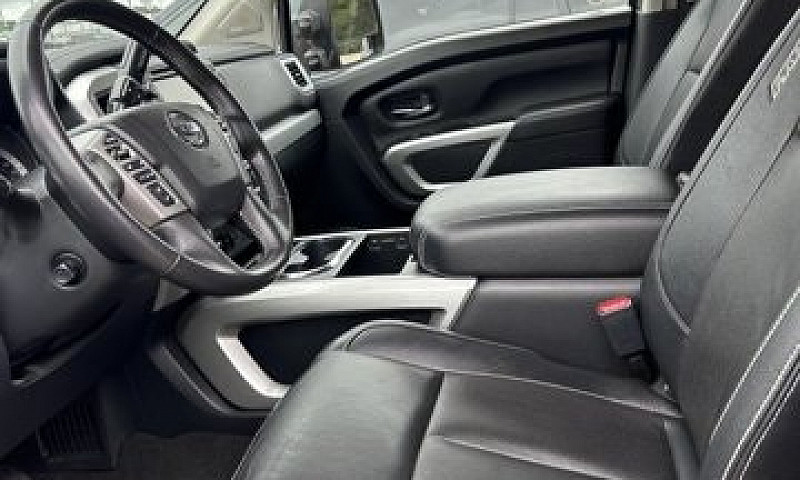 2019 Nissan Titan Pr...