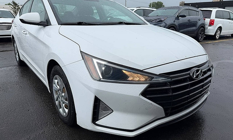 2020 Hyundai Elantra...