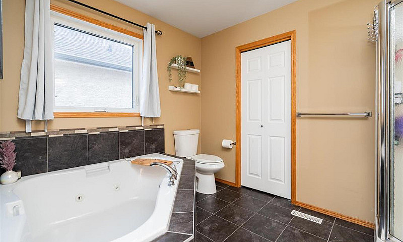 Sage Creek House For...
