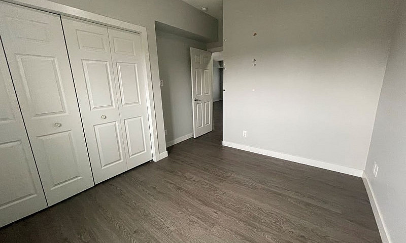 5913 54 Avenue -  59...