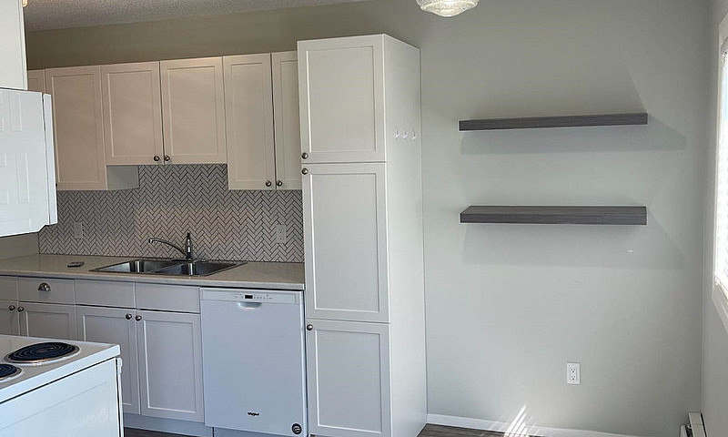 Glenridge Apts - Bac...