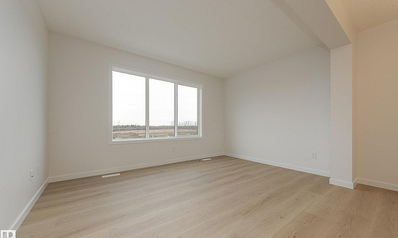 17226 4 St Nw Edmont...