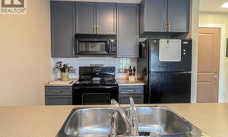 246 Hastings Avenue ...