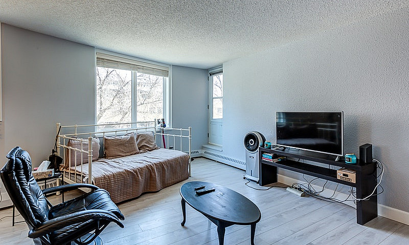 Downtown 2 Bed 2 Bat...
