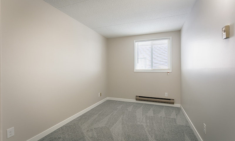 Ashbury Place - Spac...