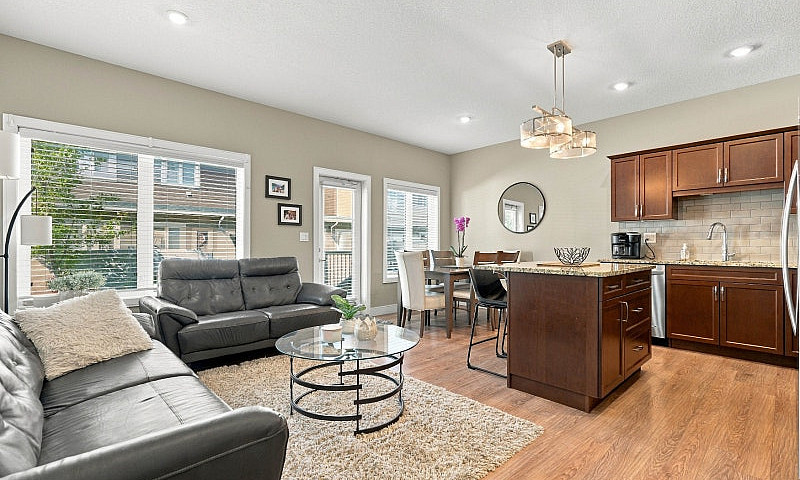 Great Townhouse In S...