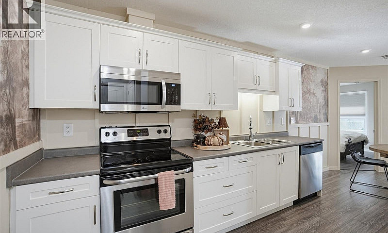 4101 108 Willis Cres...