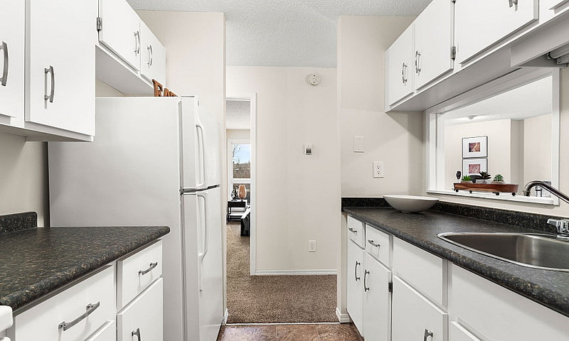 2 Bedroom For Rent |...