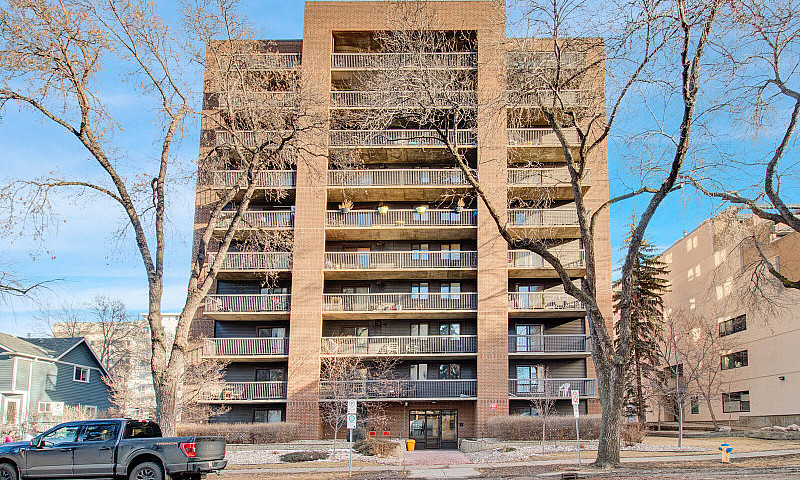 Penthouse Condo In D...