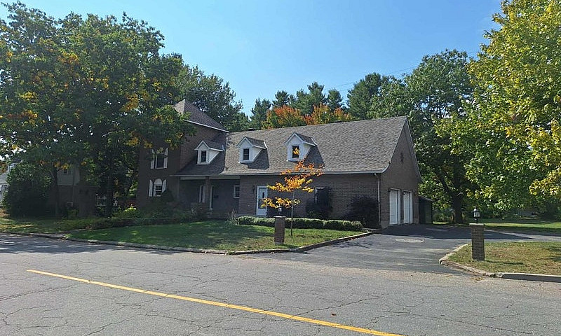 $665,000 - 2 Storey ...