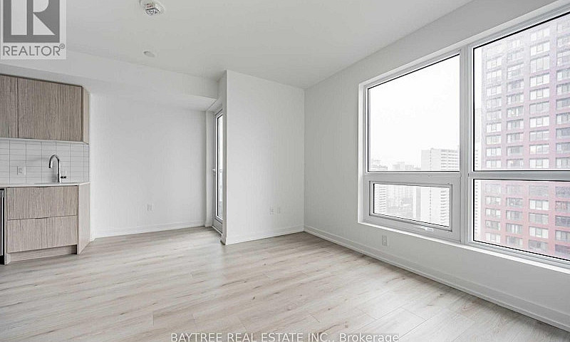 2512 - 395 Bloor Str...