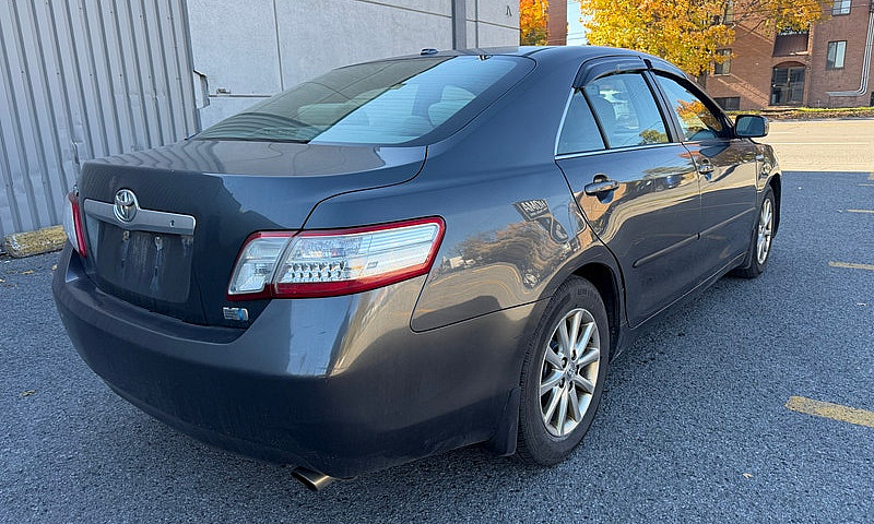2010 Toyota Camry Hy...