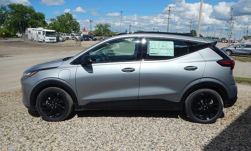 2027 Chevrolet Bolt ...