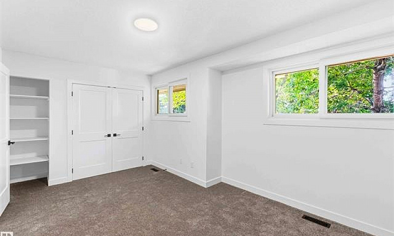 Fully Renovated 4 Be...