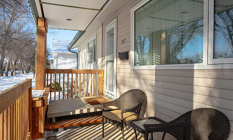 557 Chelsea Avenue W...