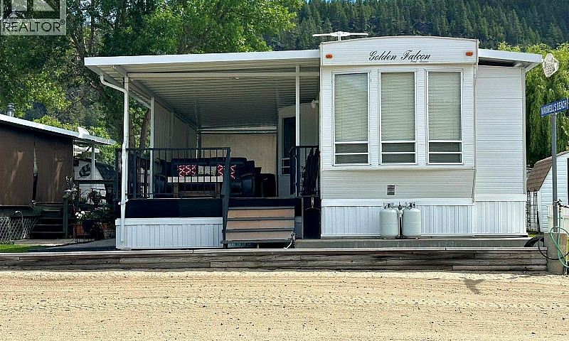 1835 Bakery Frontage...