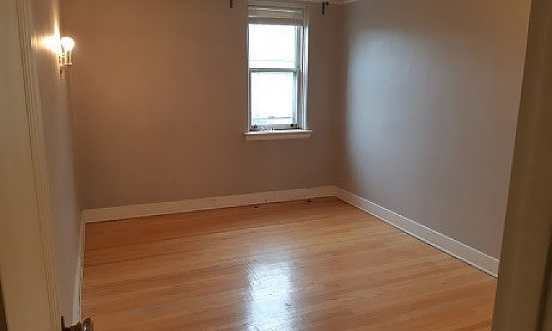 1 Roslyn Rd-  Locarn...