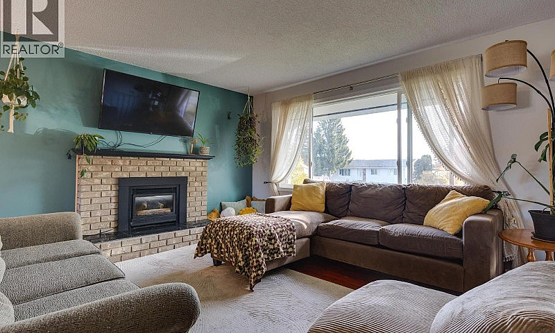 195 Portage Street P...