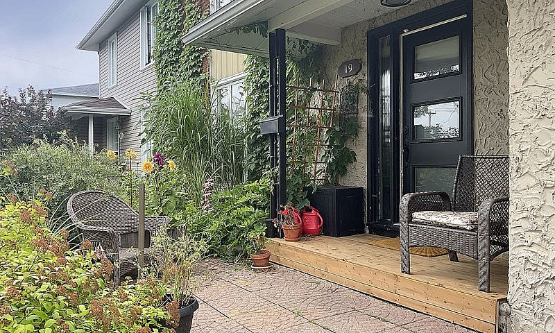 $409,900 - Semi-Deta...