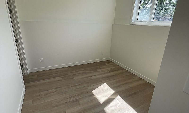 914 Jubilee Ave- 3 B...